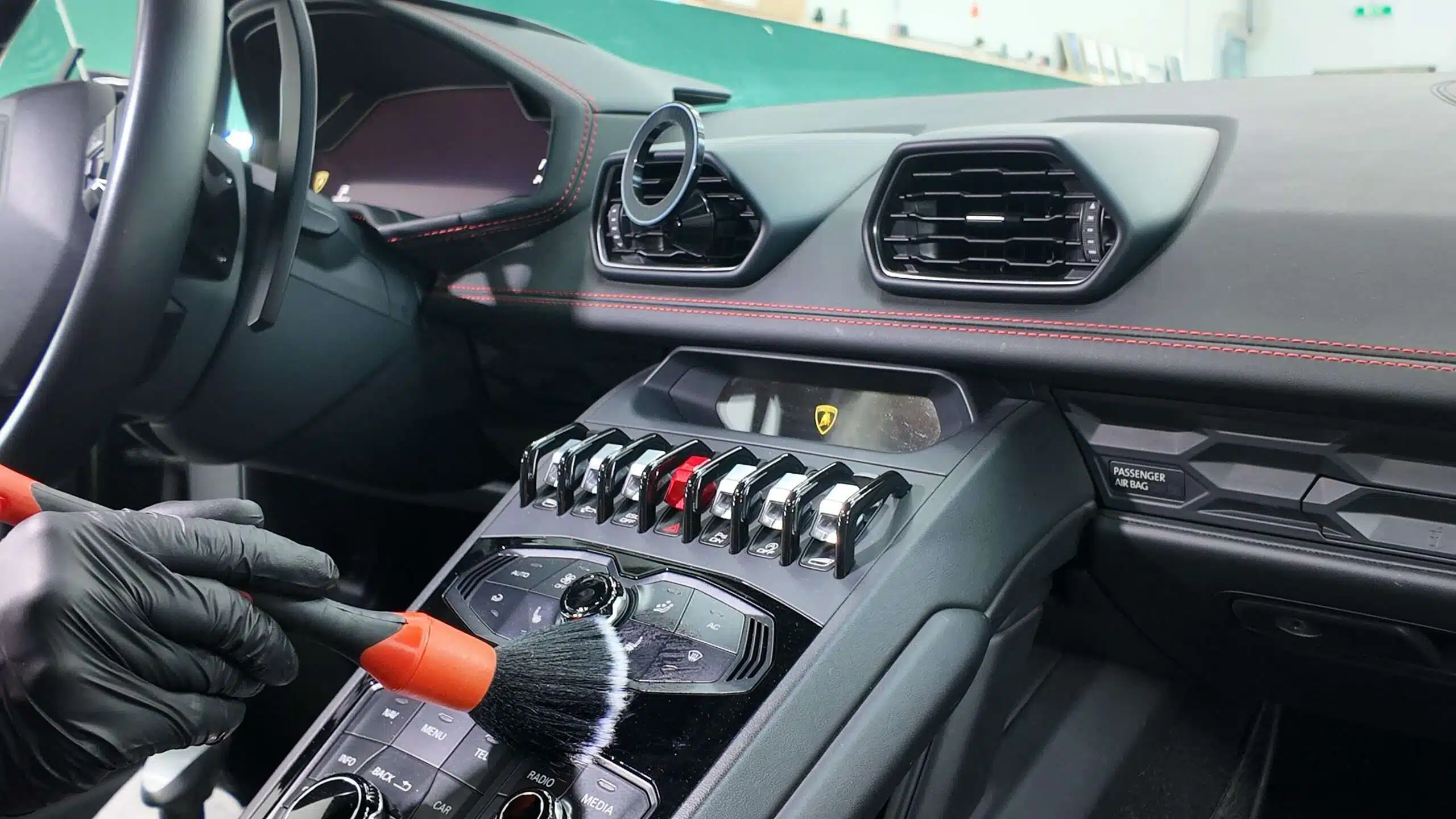 Luxuriöses Auto-Interieur im Detail