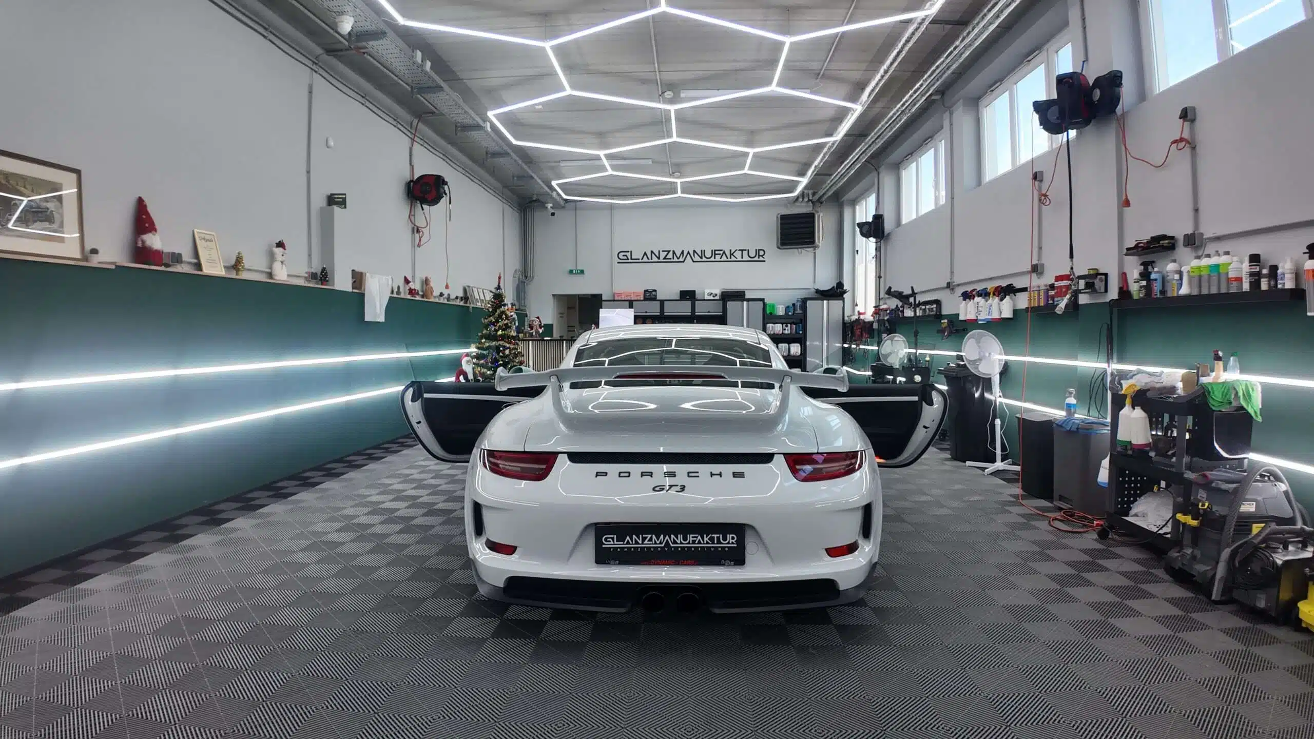 porsche 5 scaled